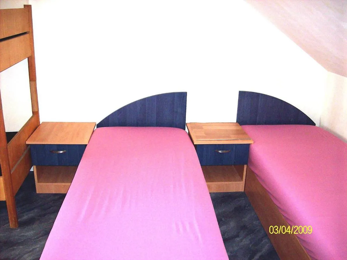 Guest house Вила Карина